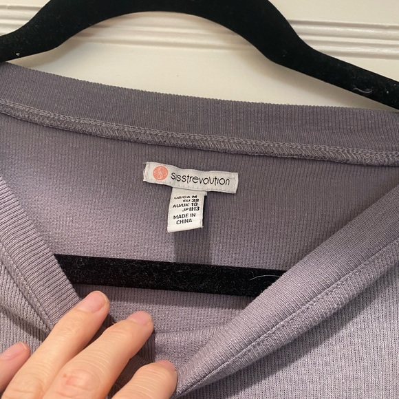 Never worn! Sisstrevolution drawstring crop top size M - Picture 3 of 3